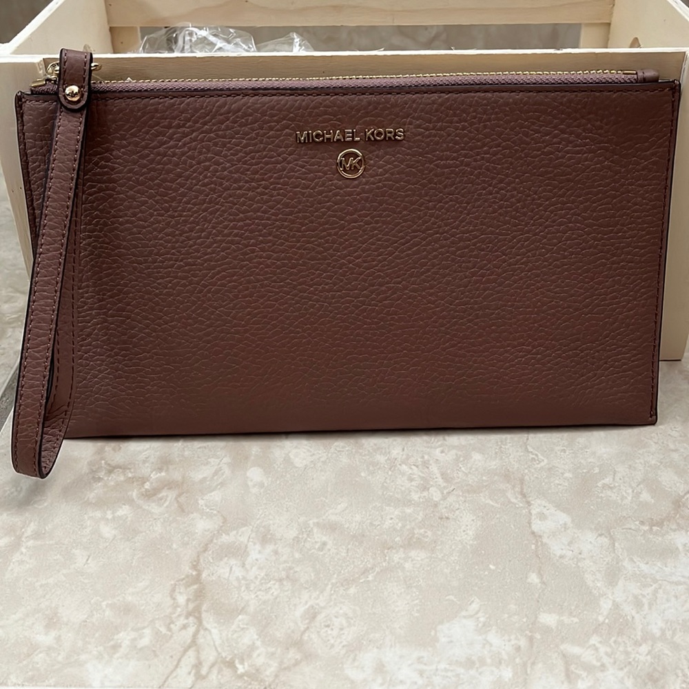 Michael Kors Jet Set Wristlet Saffiano Leather Dark Fawn Color